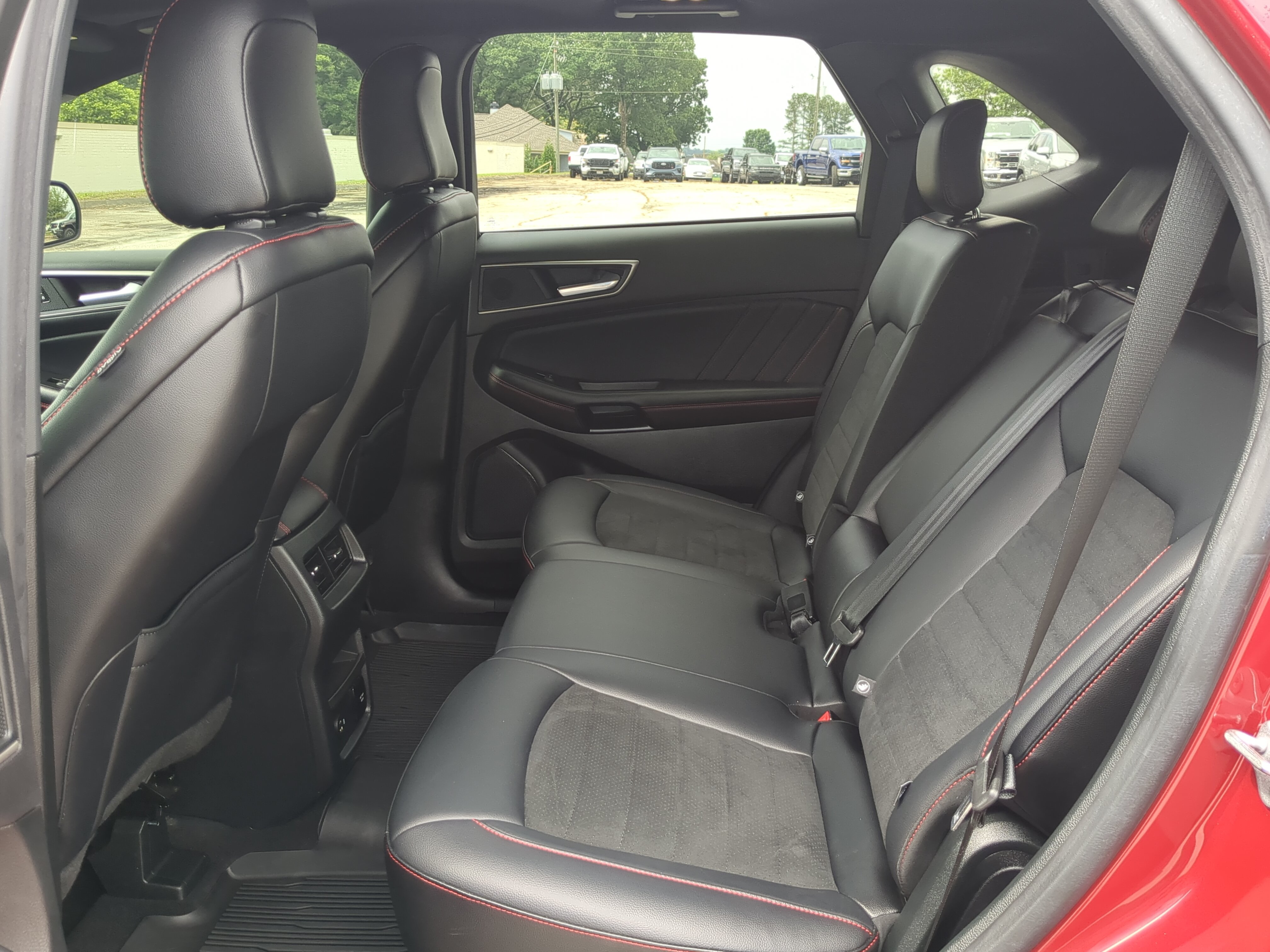 Certified 2022 Ford Edge ST-Line AWD/4WD image 12