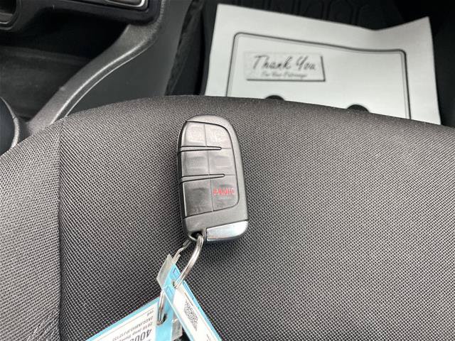 Used 2018 Jeep Renegade Altitude FWD image 36