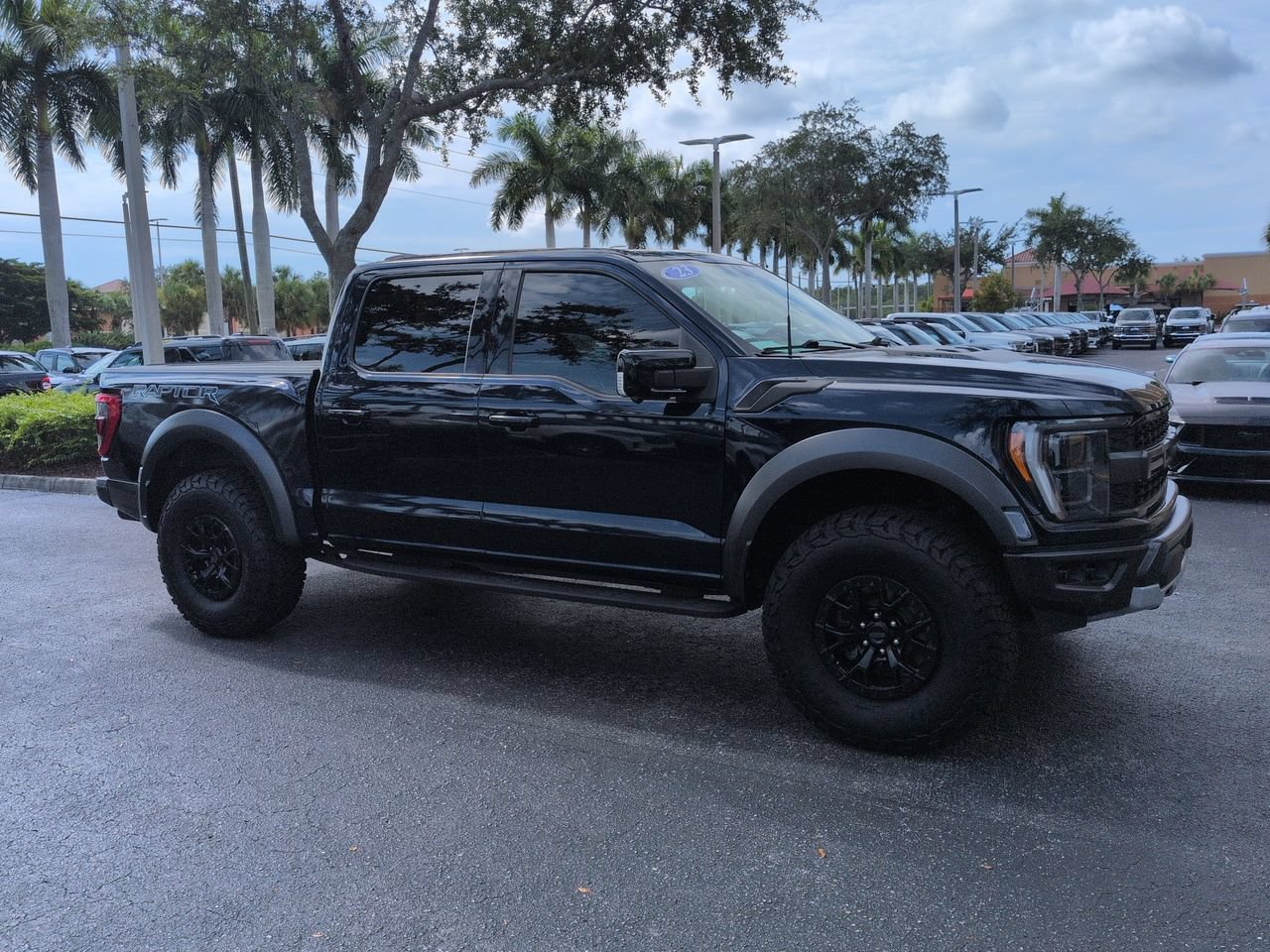 Certified 2023 Ford F150 Raptor w/ Raptor 37 Performance Package AWD/4WD image 2