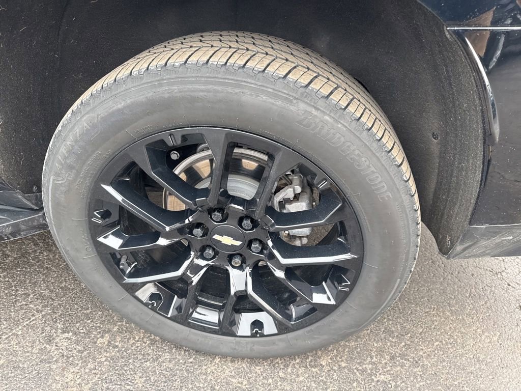 Used 2022 Chevrolet Tahoe RST w/ Luxury Package image 36