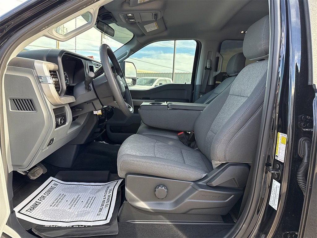 Certified 2025 Ford F250 XL w/ STX Appearance Package image 9