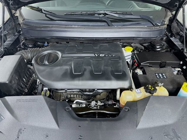 Used 2020 Jeep Cherokee Trailhawk w/ Technology Group image 28