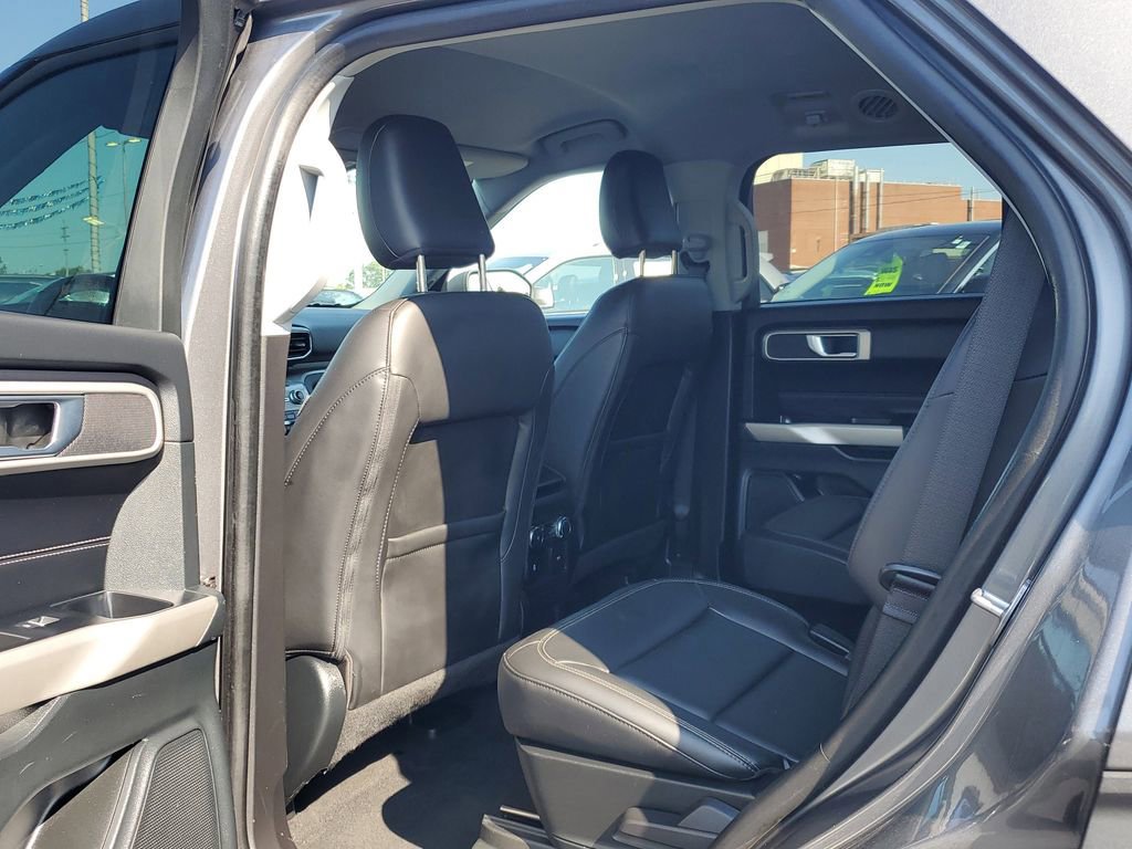 Certified 2022 Ford Explorer XLT w/ Equipment Group 202A image 23