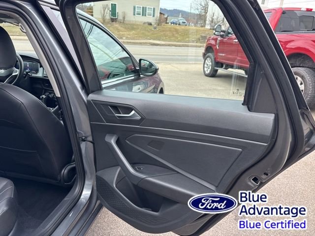 Used 2024 Volkswagen Jetta SE image 34