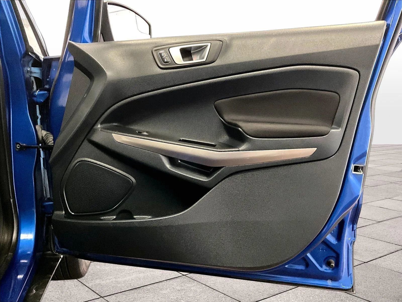 Certified 2019 Ford EcoSport SE image 23