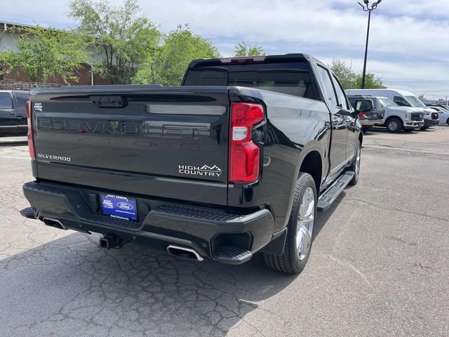 Used 2024 Chevrolet Silverado 1500 High Country w/ High Country Premium Package image 3