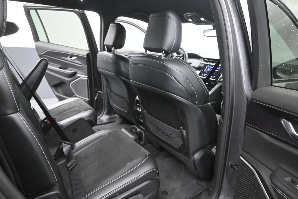 Used 2021 Jeep Grand Cherokee L Laredo AWD/4WD image 22