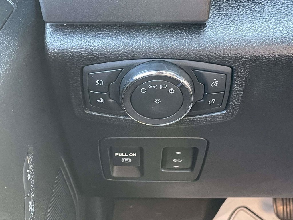 Certified 2018 Ford F150 XLT w/ Equipment Group 302A Luxury AWD/4WD image 28