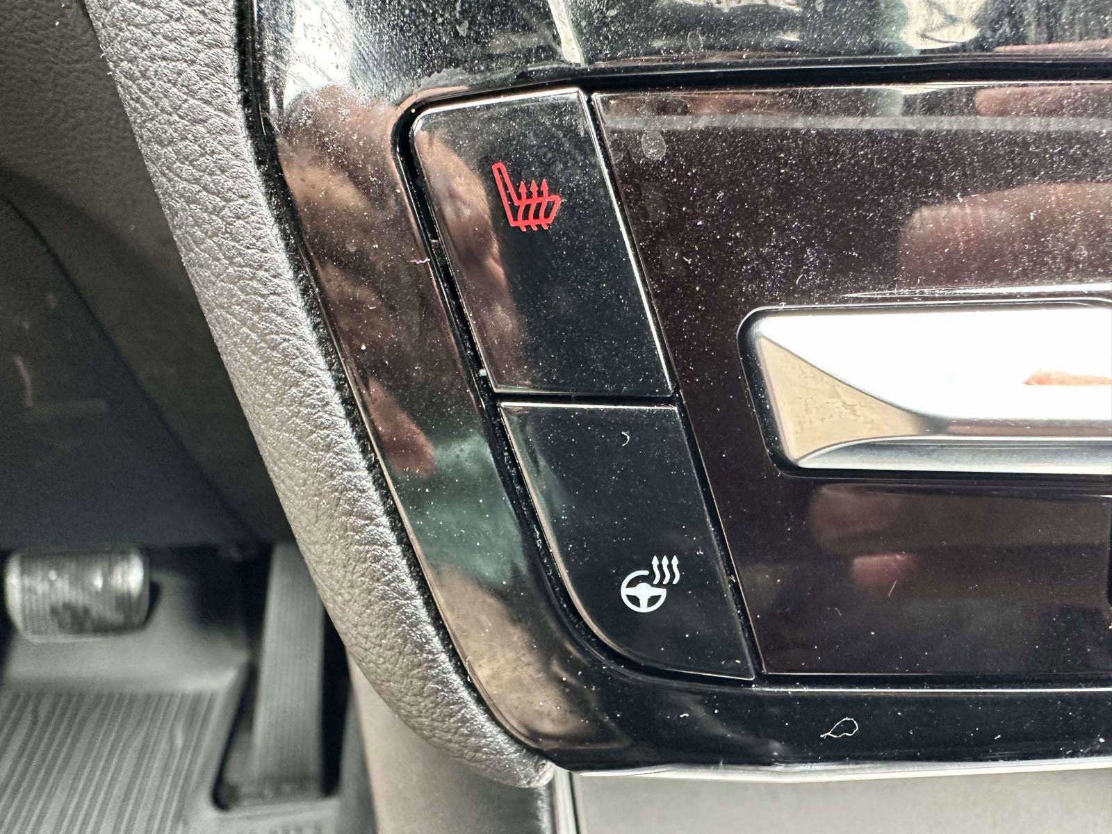 Certified 2022 Ford Explorer ST-Line w/ Class IV Trailer Tow Package image 25