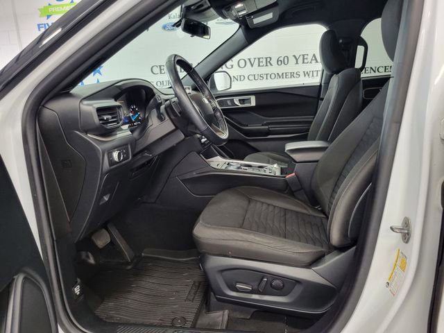 Certified 2020 Ford Explorer XLT w/ Comfort Package image 8