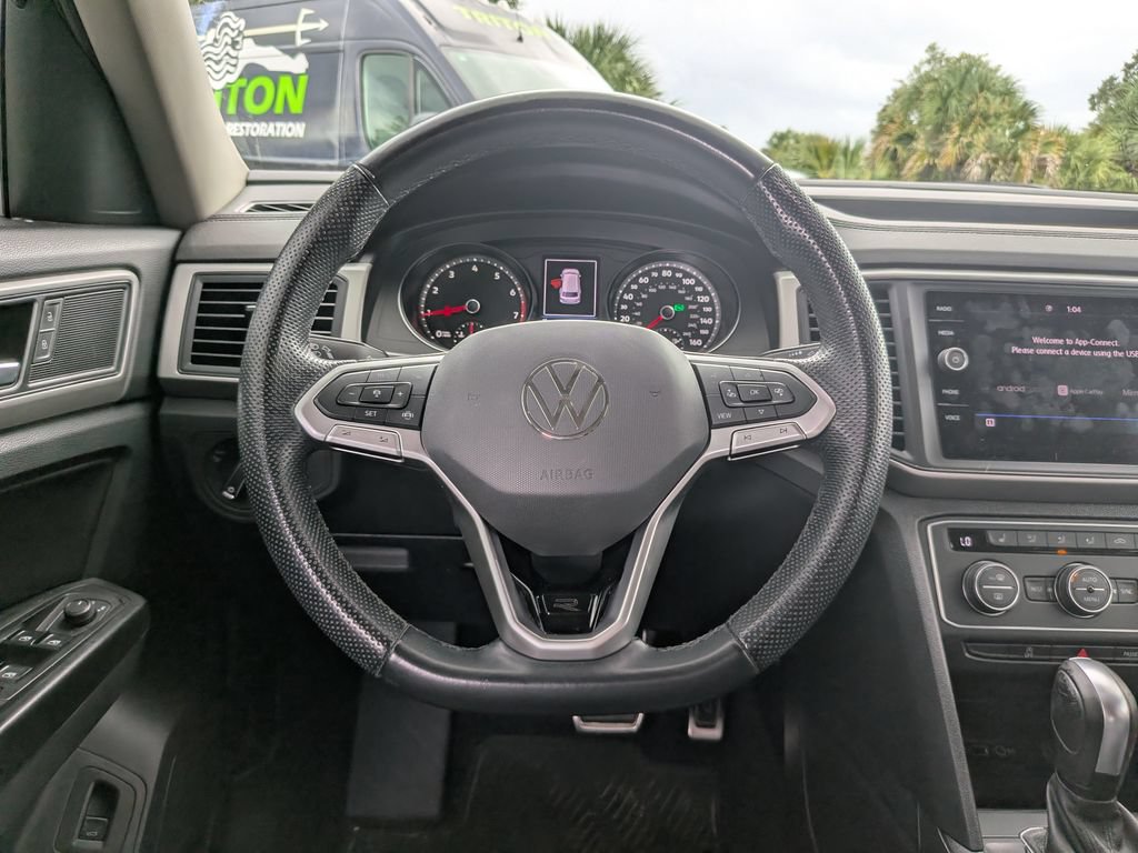 Used 2021 Volkswagen Atlas SE w/ Towing Package FWD image 12