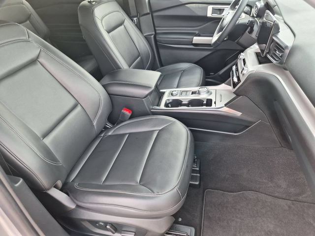 Certified 2024 Ford Explorer XLT w/ Equipment Group 202A AWD/4WD image 20