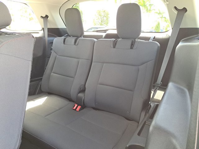 Certified 2025 Ford Explorer Active image 15