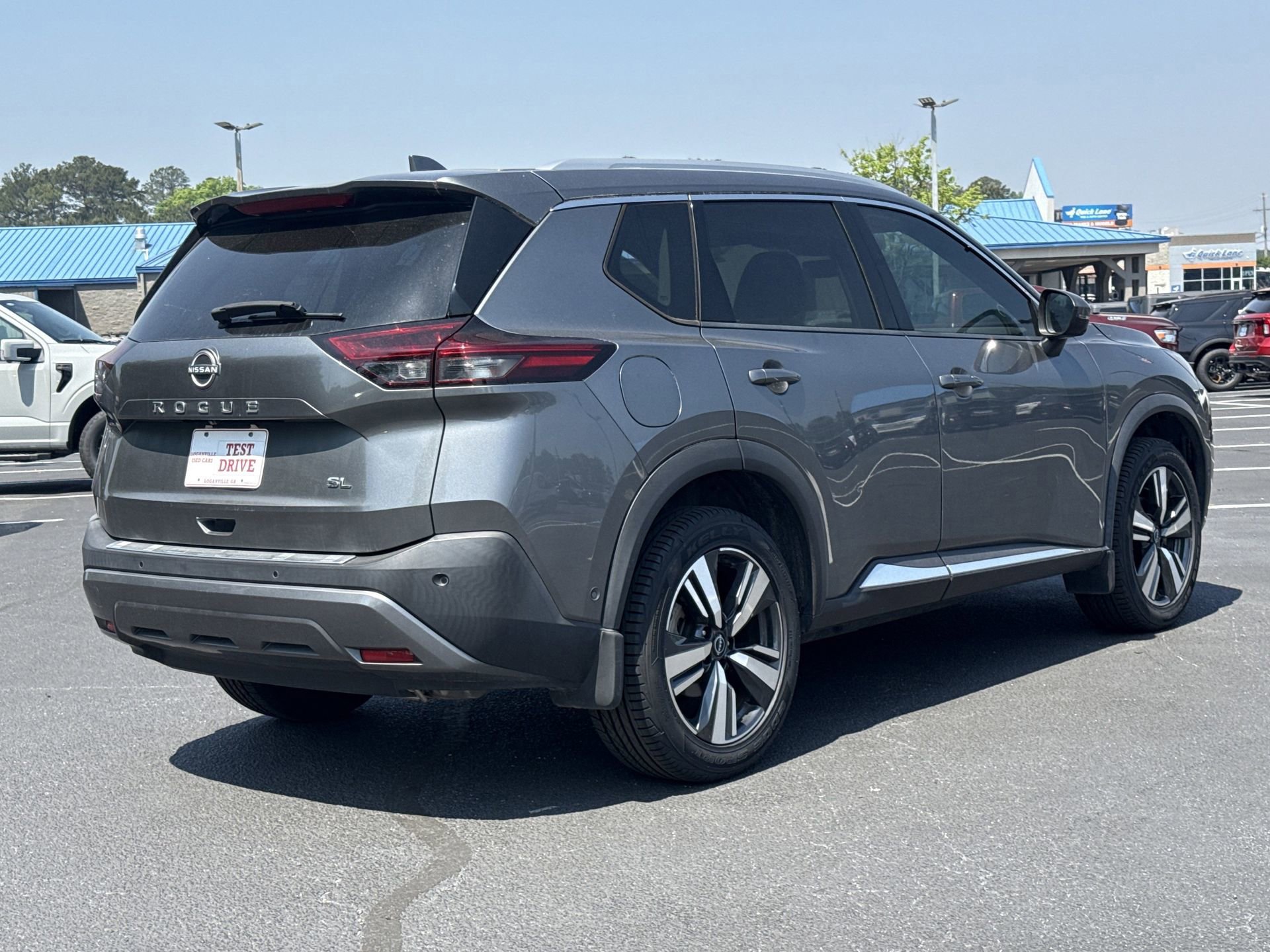 Used 2023 Nissan Rogue SL w/ SL Premium Package FWD image 5