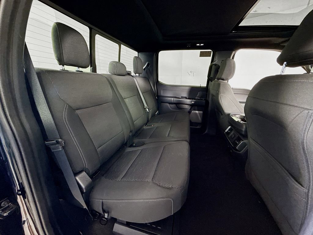 Certified 2022 Ford F150 XLT w/ Equipment Group 302A High image 30