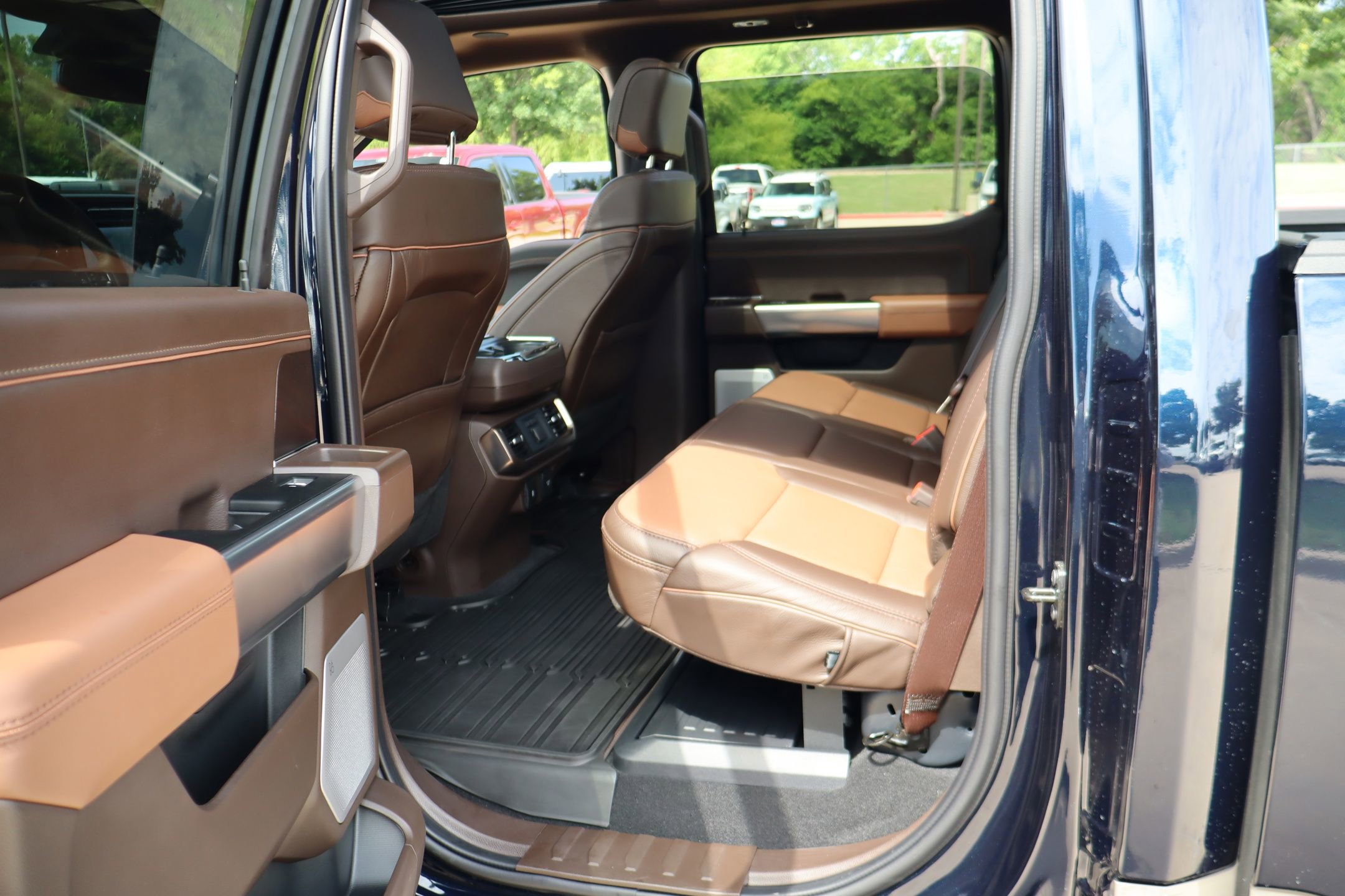 Certified 2025 Ford F150 King Ranch w/ FX4 Off-Road Package AWD/4WD image 27
