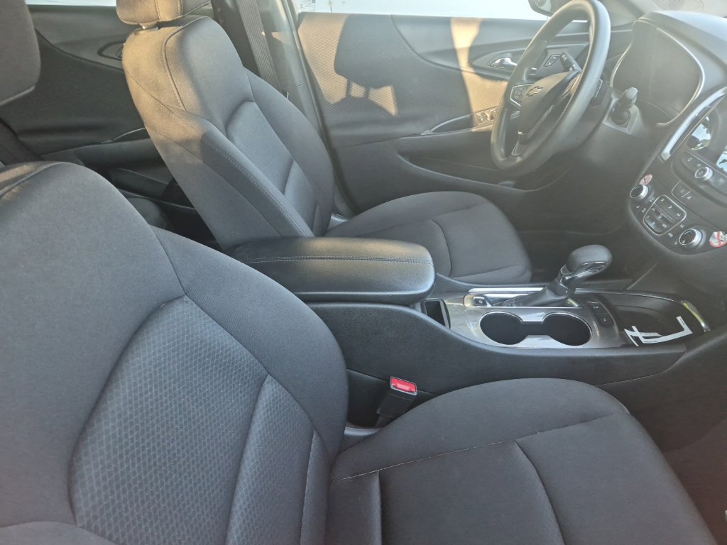 Used 2024 Chevrolet Malibu LT FWD image 24