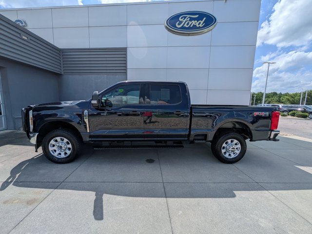 Certified 2024 Ford F250 XLT w/ FX4 Off-Road Package AWD/4WD image 7