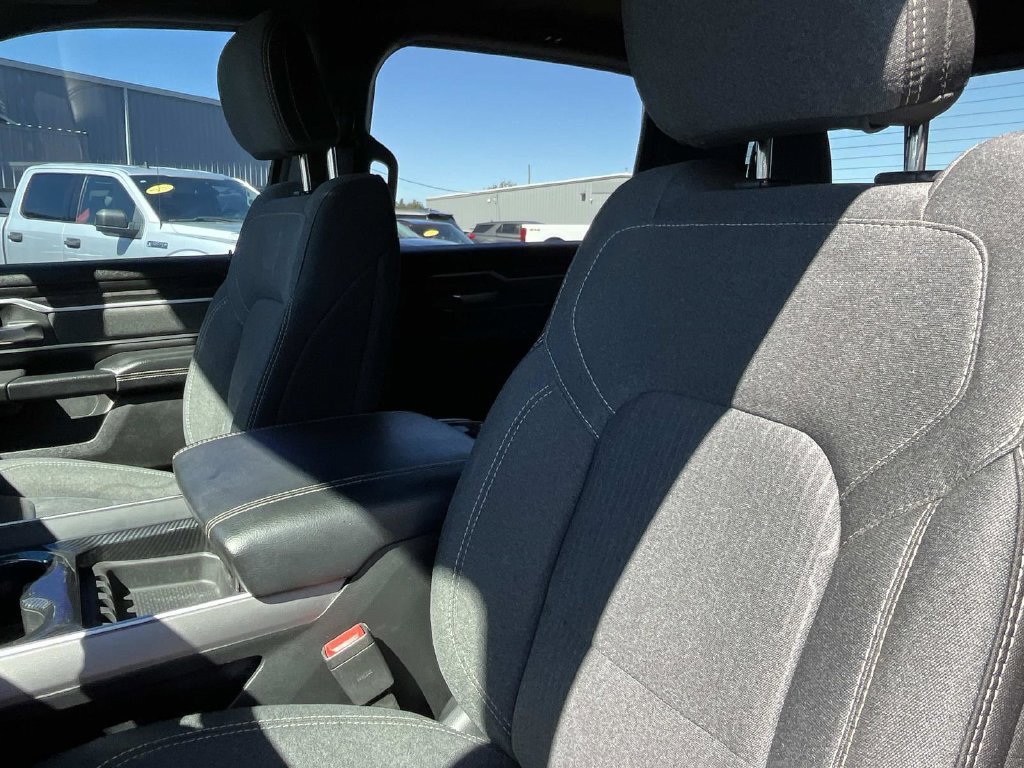Used 2020 RAM 1500 Big Horn AWD/4WD image 32