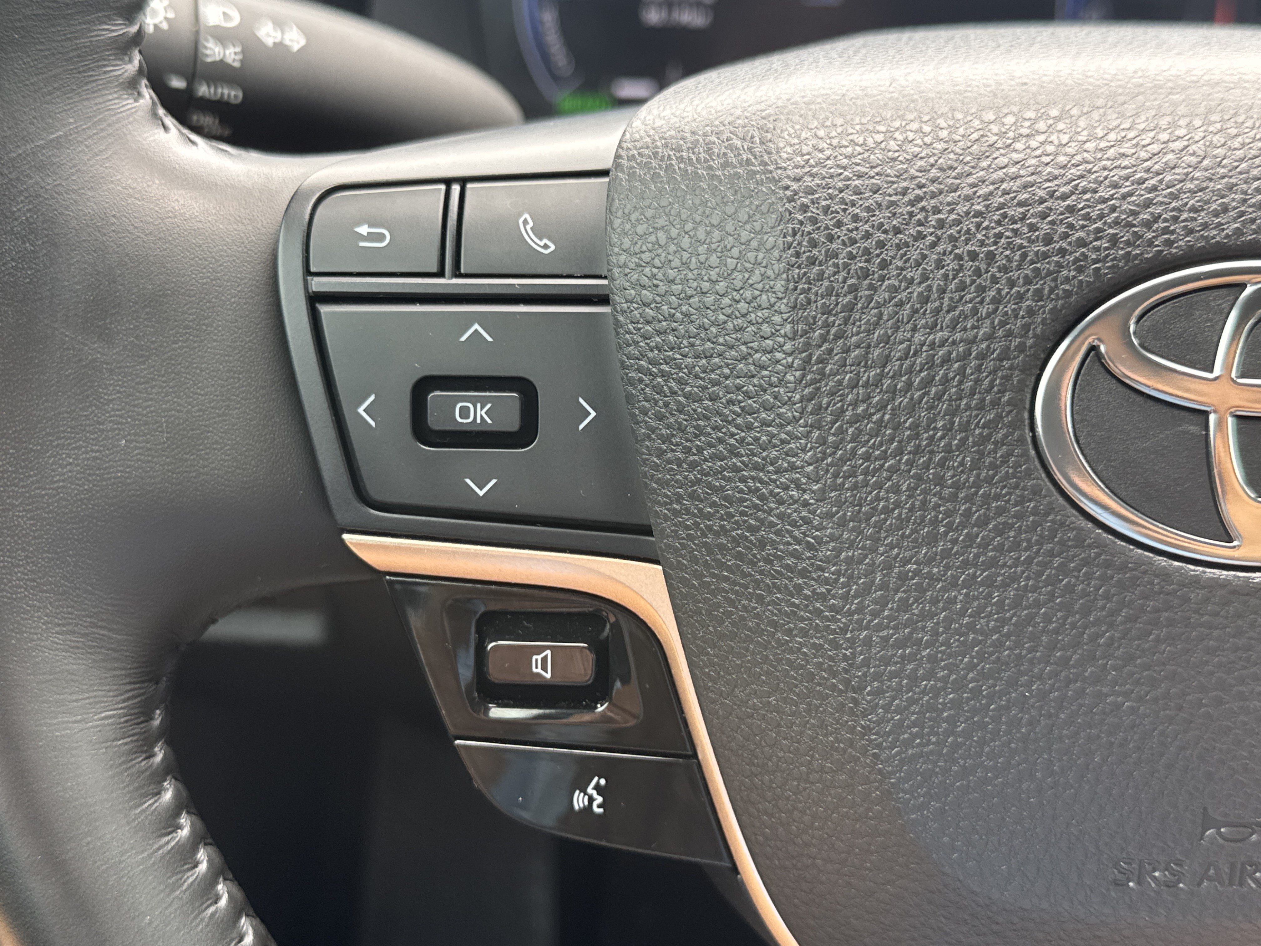 Used 2023 Toyota Crown AWD/4WD image 16