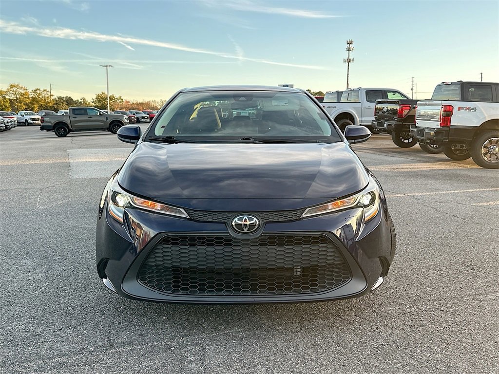 Used 2022 Toyota Corolla LE image 6