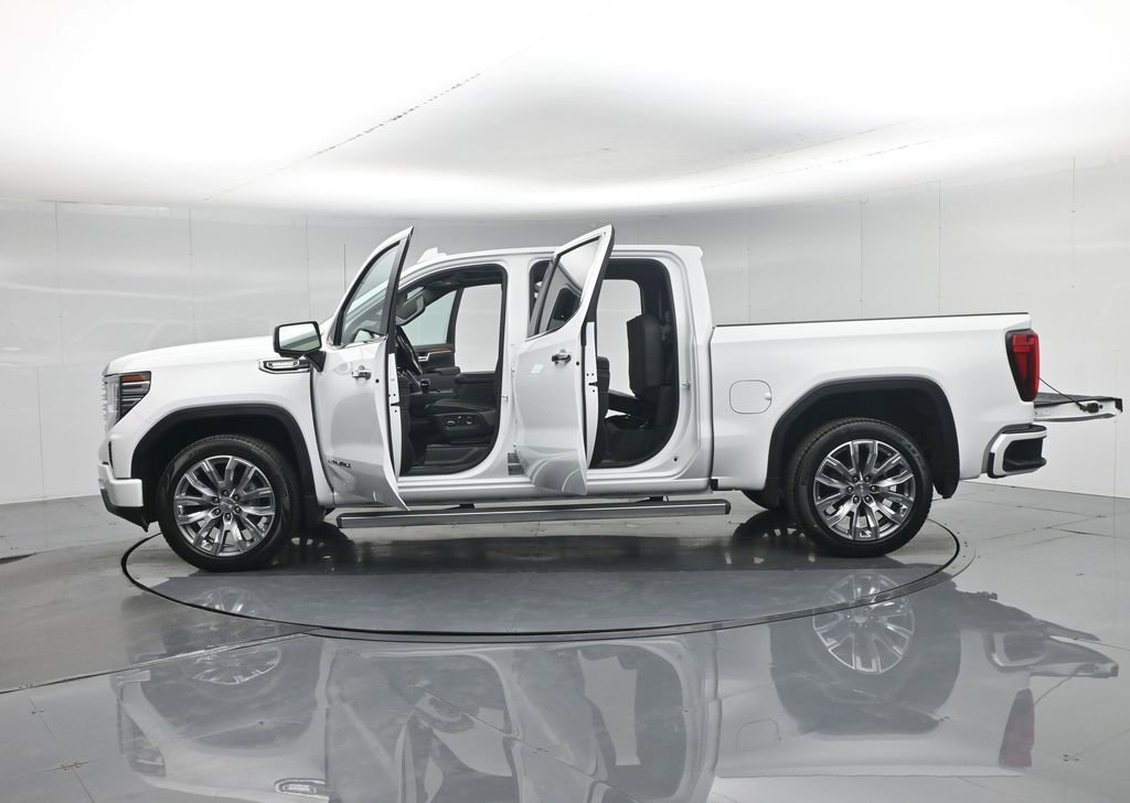 Used 2024 GMC Sierra 1500 Denali w/ Denali Reserve Package AWD/4WD image 38