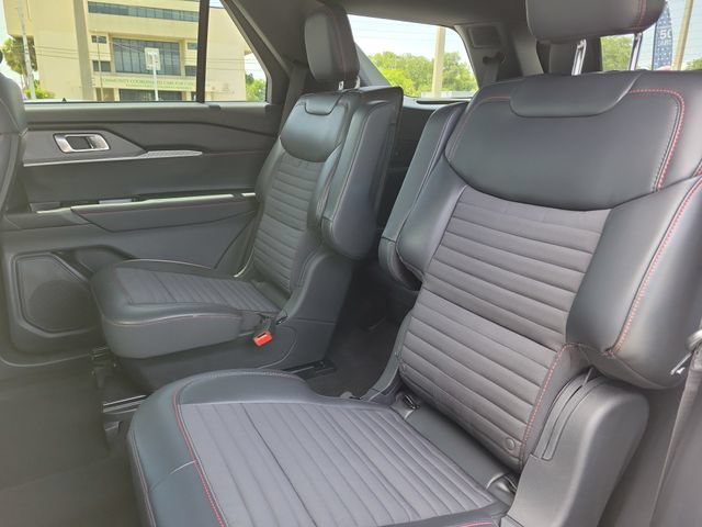 Certified 2025 Ford Explorer ST-Line w/ Premium Package RWD image 16