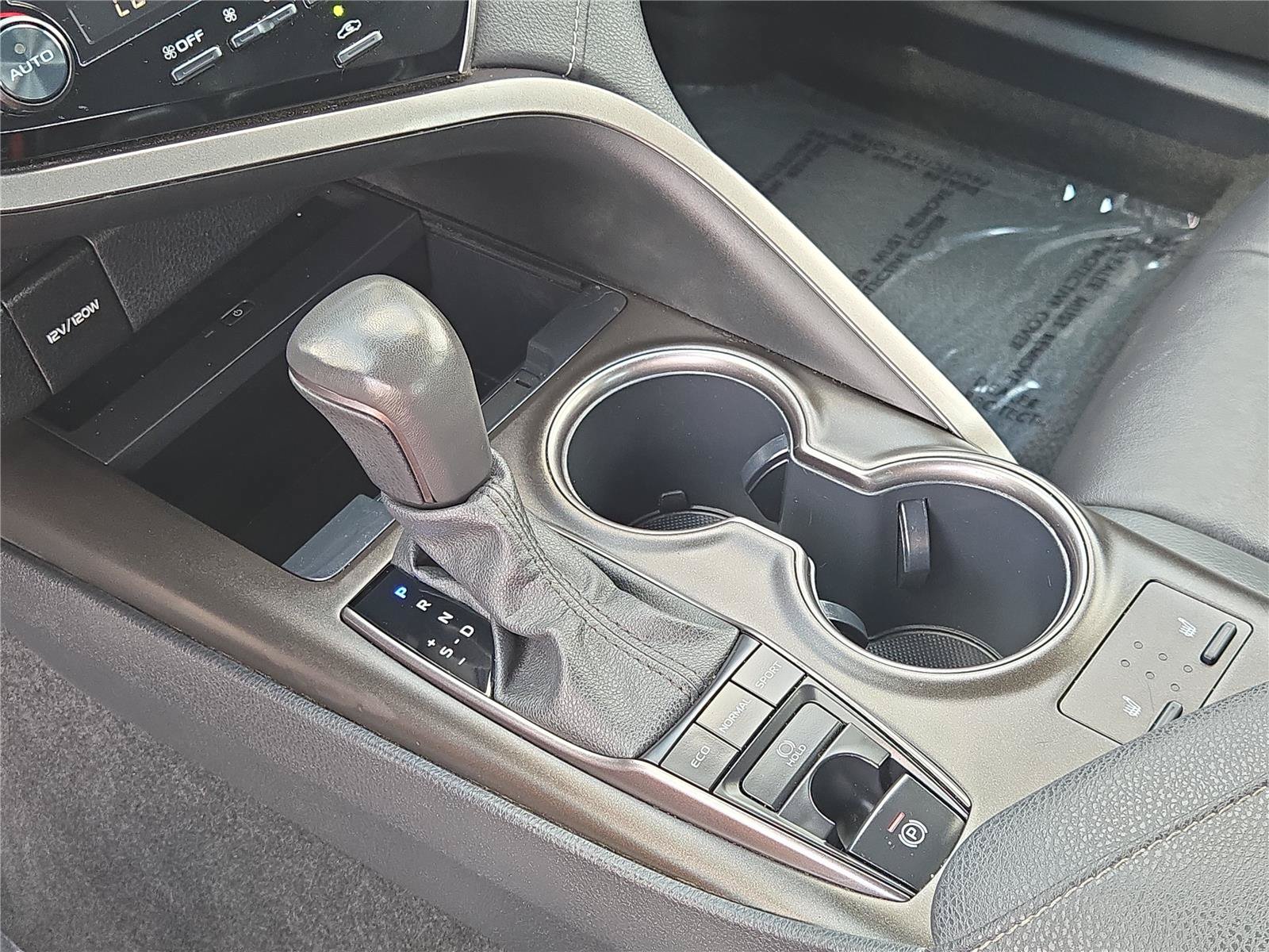 Used 2024 Toyota Camry XSE FWD image 27