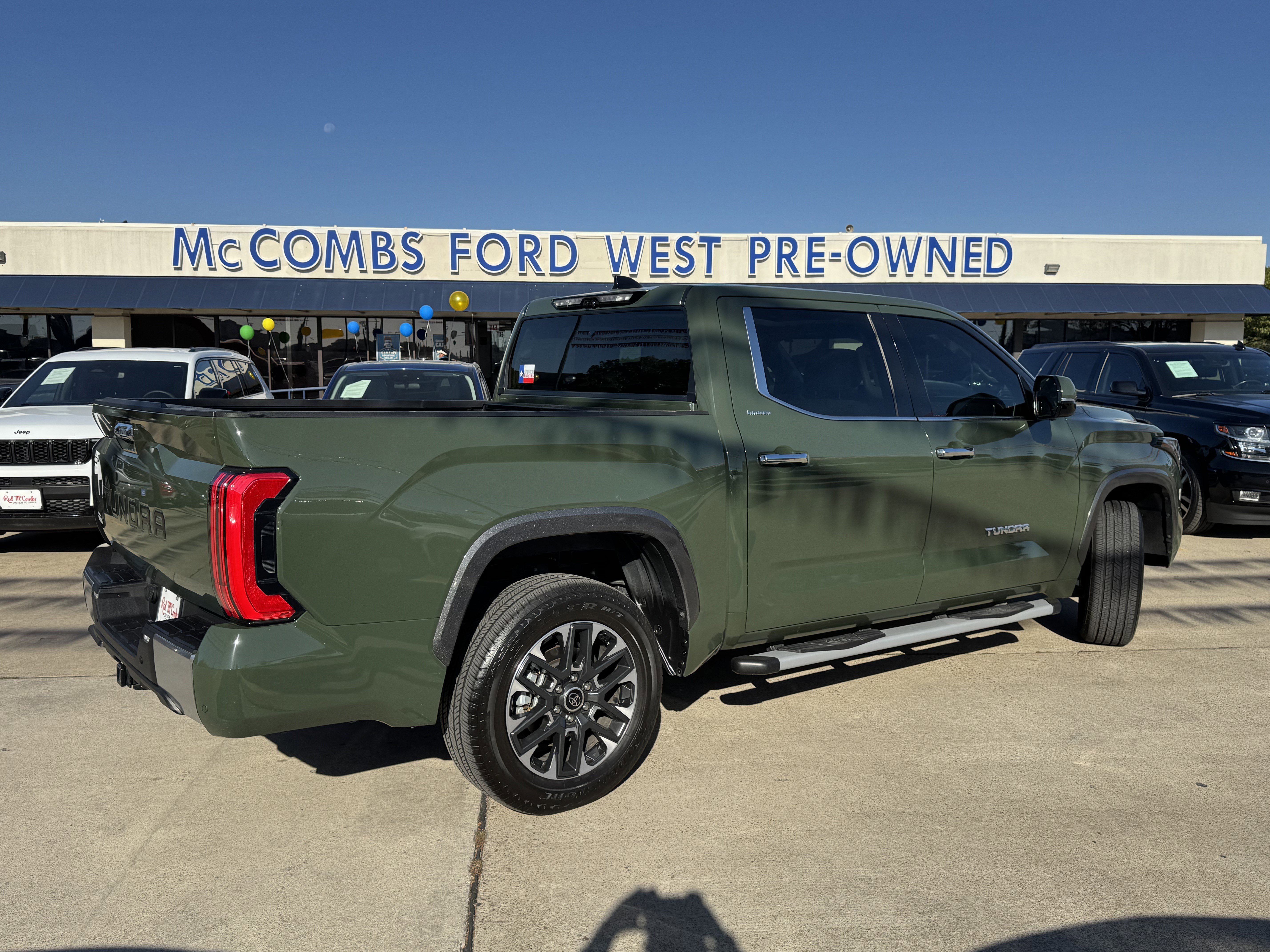 Used 2023 Toyota Tundra Limited image 4