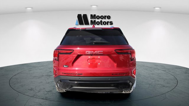Used 2025 GMC Terrain Elevation w/ Black Edition AWD/4WD image 4