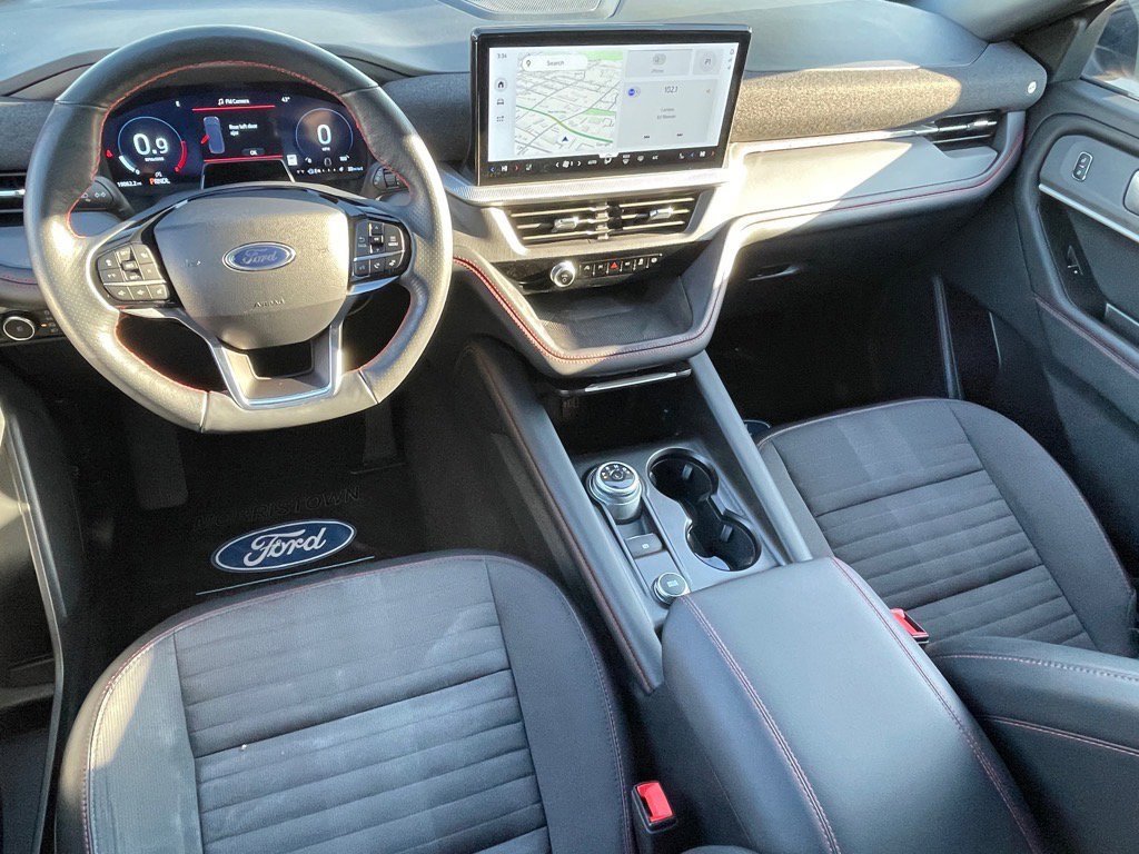 Certified 2025 Ford Explorer ST-Line w/ ST-Line Street Pack image 15