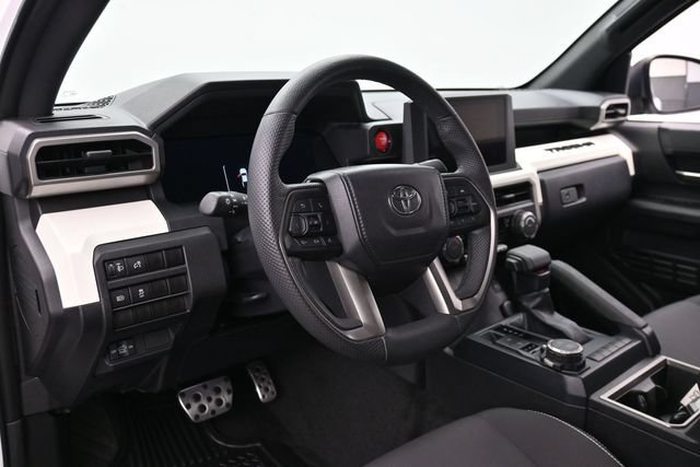 Used 2024 Toyota Tacoma TRD Sport AWD/4WD image 15