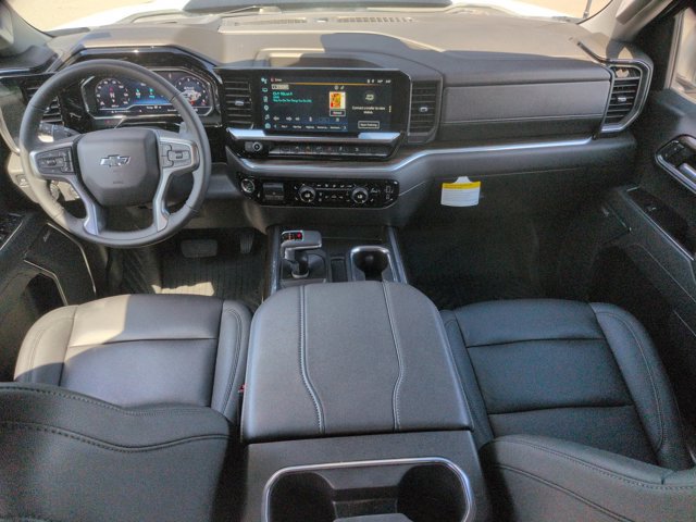 Used 2025 Chevrolet Silverado 1500 LT Trail Boss w/ Convenience Package II AWD/4WD image 32