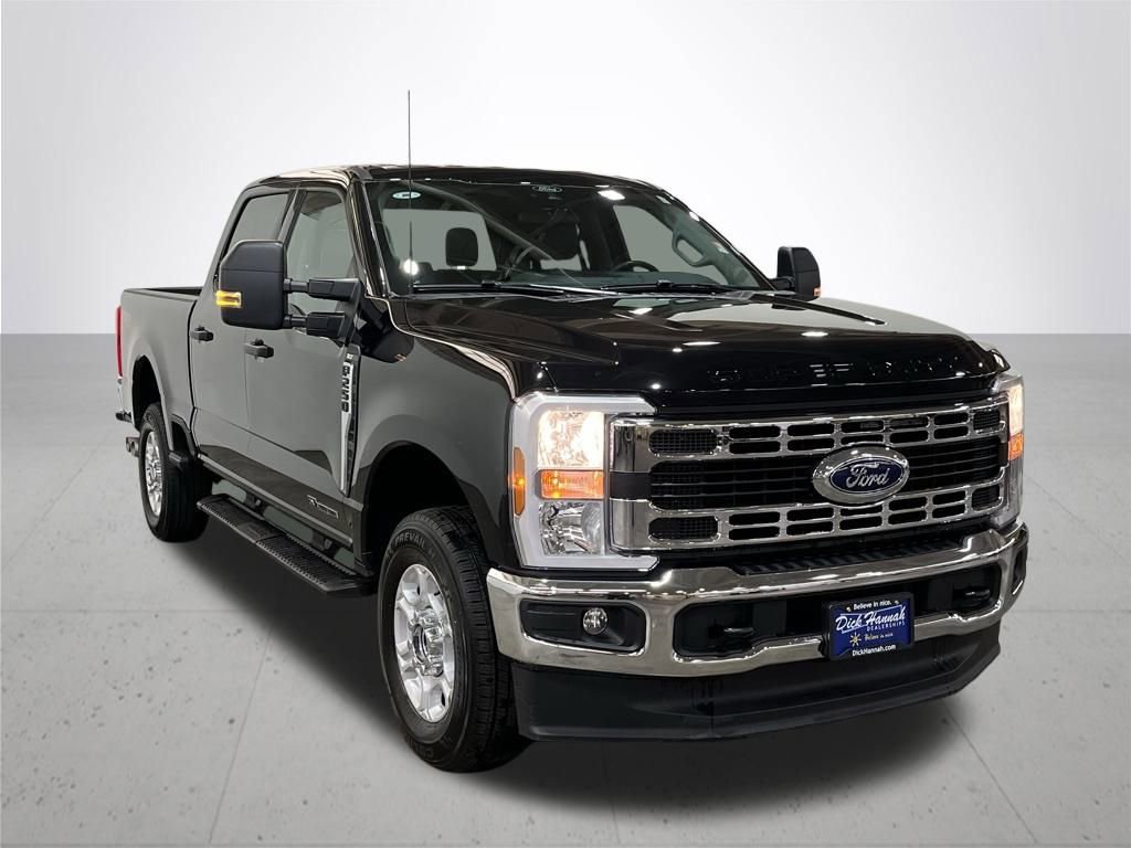 Certified 2025 Ford F250 XLT w/ FX4 Off-Road Package image 9