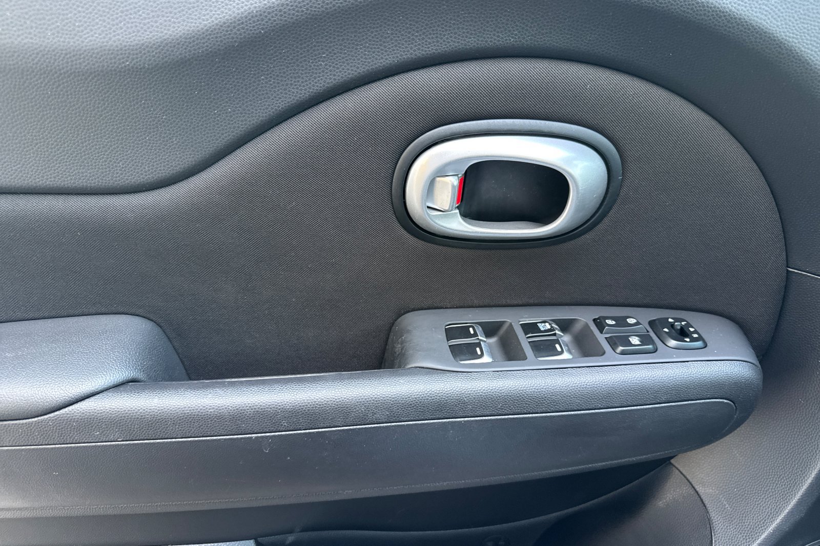 Used 2019 Kia Soul FWD image 11