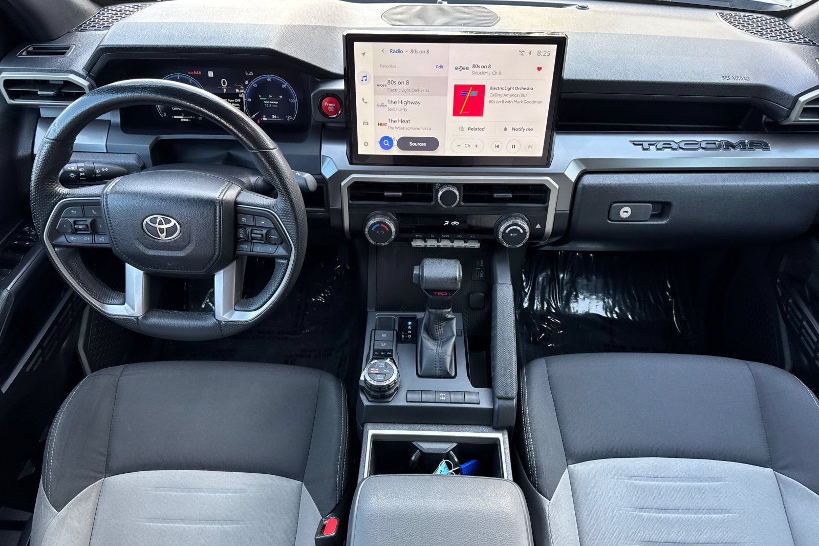 Used 2025 Toyota Tacoma TRD Off-Road AWD/4WD image 5