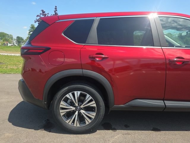 Used 2023 Nissan Rogue SV FWD image 7