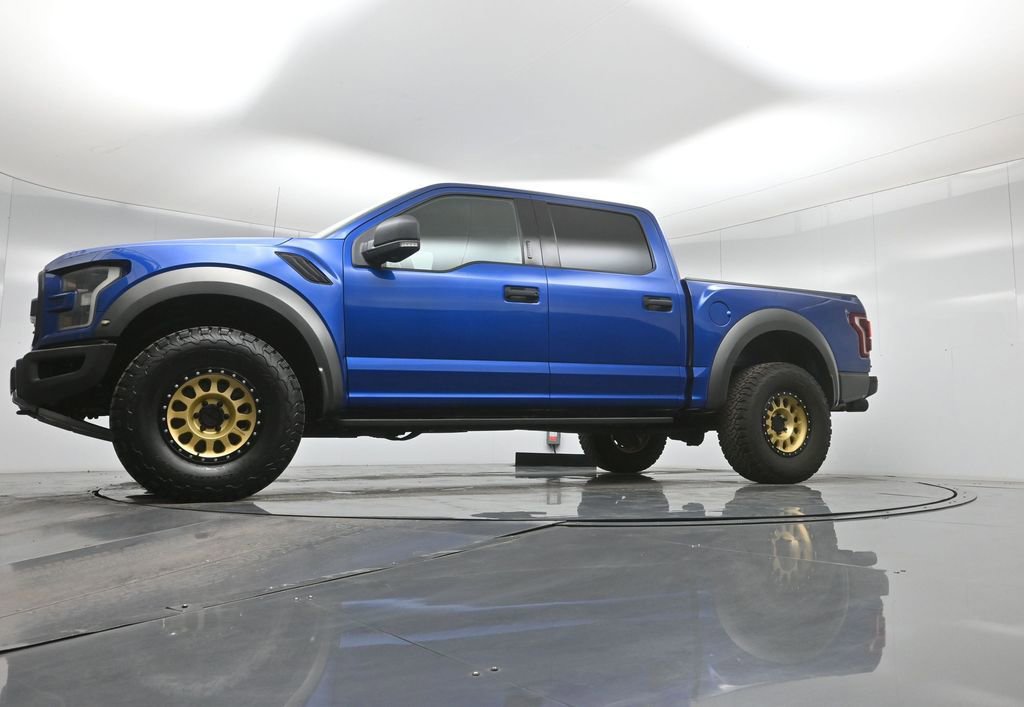 Certified 2017 Ford F150 Raptor w/ Equipment Group 801A Mid image 8