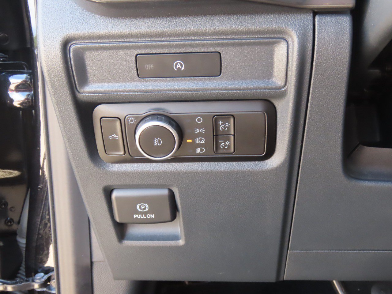 Certified 2025 Ford F150 STX AWD/4WD image 26