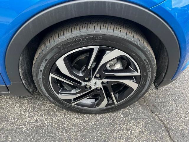 Used 2022 Chevrolet Bolt LT w/ Infotainment Package FWD image 10