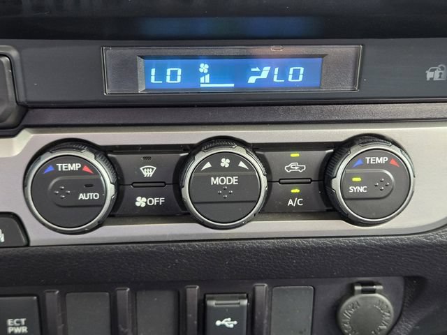 Used 2022 Toyota Tacoma SR AWD/4WD image 18