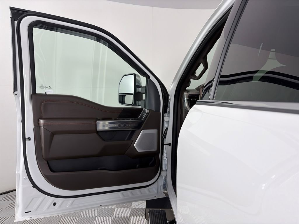 Certified 2025 Ford F450 King Ranch w/ Chrome Package image 10