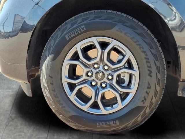 Certified 2025 Ford Expedition Active image 11