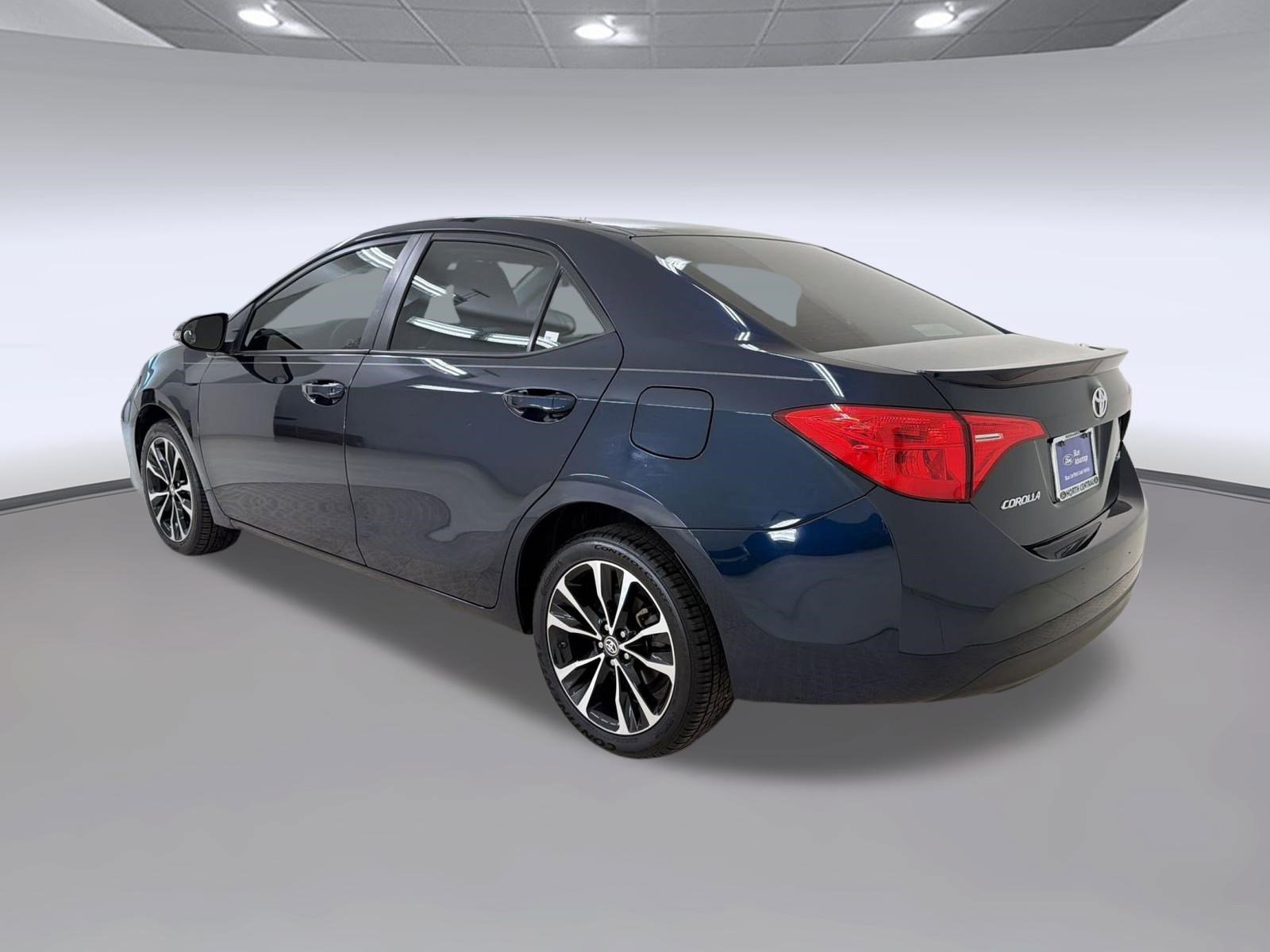 Used 2019 Toyota Corolla SE FWD image 3