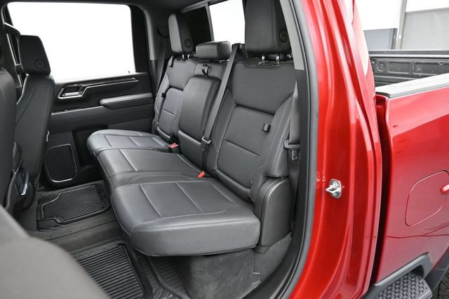 Used 2025 Chevrolet Silverado 2500 LTZ w/ LTZ Convenience Package AWD/4WD image 32