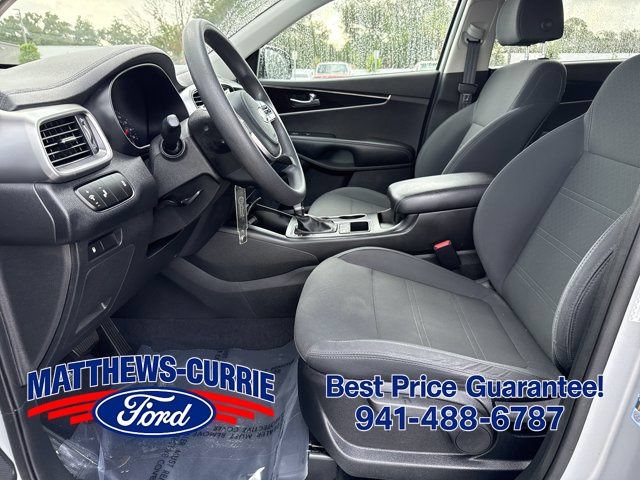 Used 2020 Kia Sorento LX FWD image 8