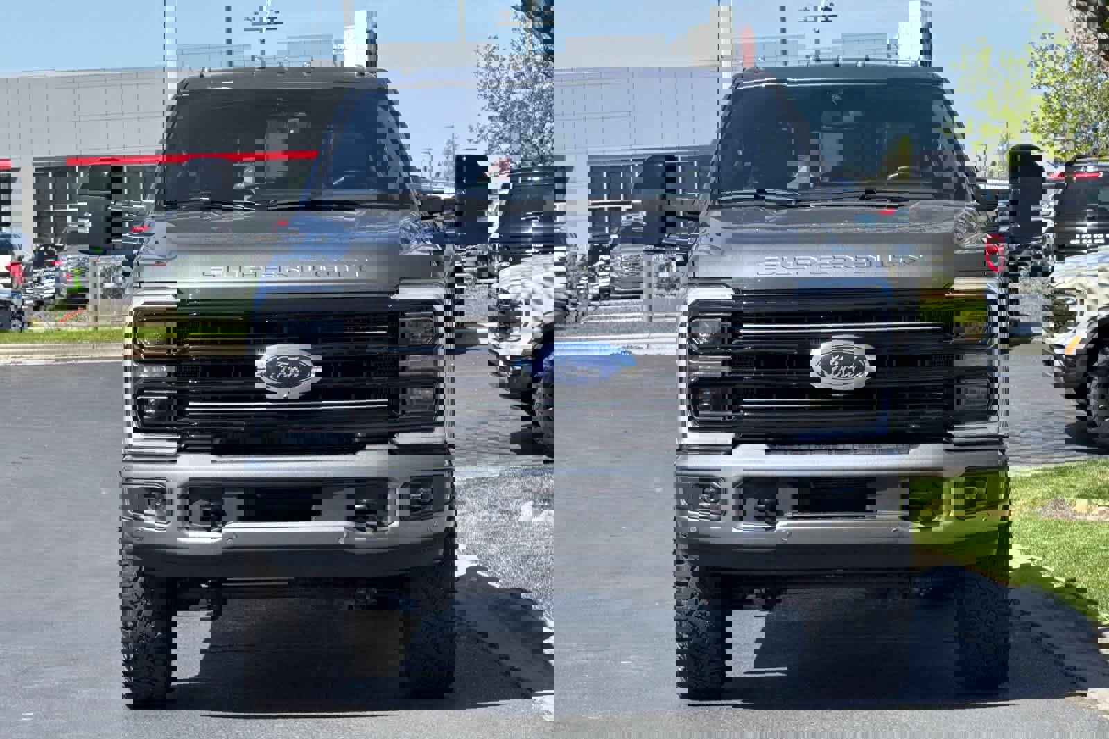 Certified 2025 Ford F350 Platinum w/ Tremor Off-Road Package image 10