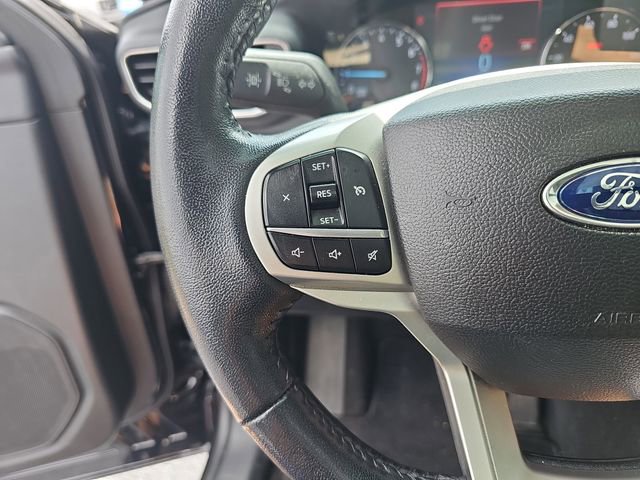 Certified 2022 Ford Explorer XLT w/ Equipment Group 202A RWD image 13