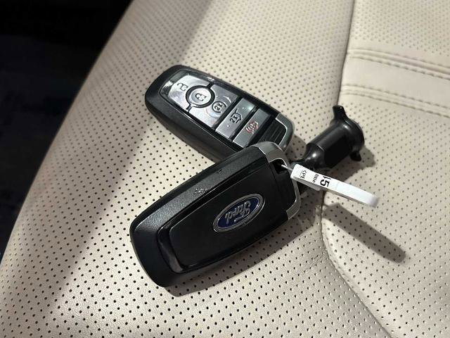 Certified 2023 Ford Expedition Max Platinum image 33