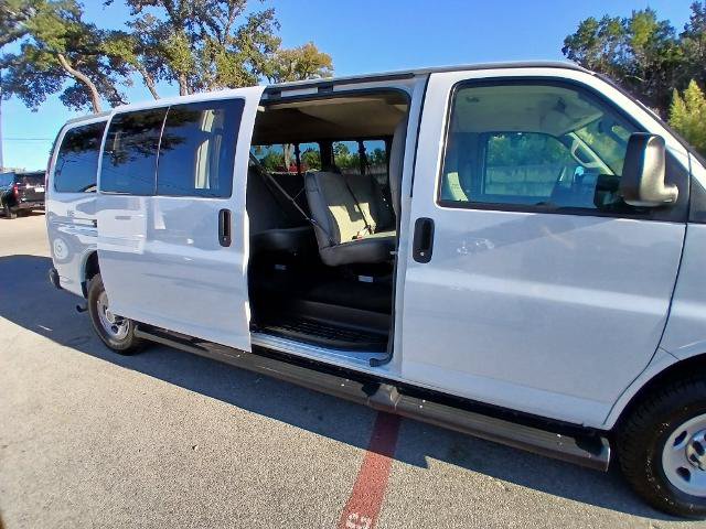 Used 2019 Chevrolet Express 3500 LT w/ LT Preferred Equipment Group RWD image 24